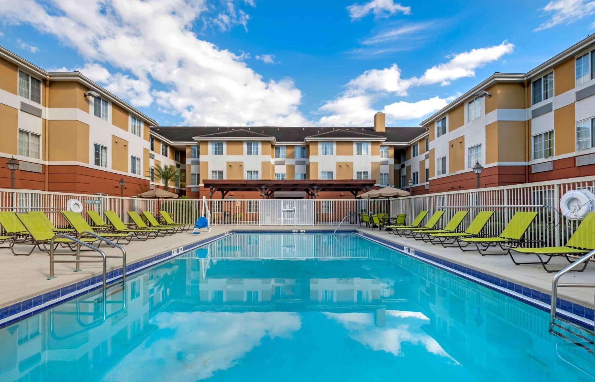 Extended Stay America Suites - Orlando - Convention Center - Universal Blvd Williamsburg Eksteriør billede