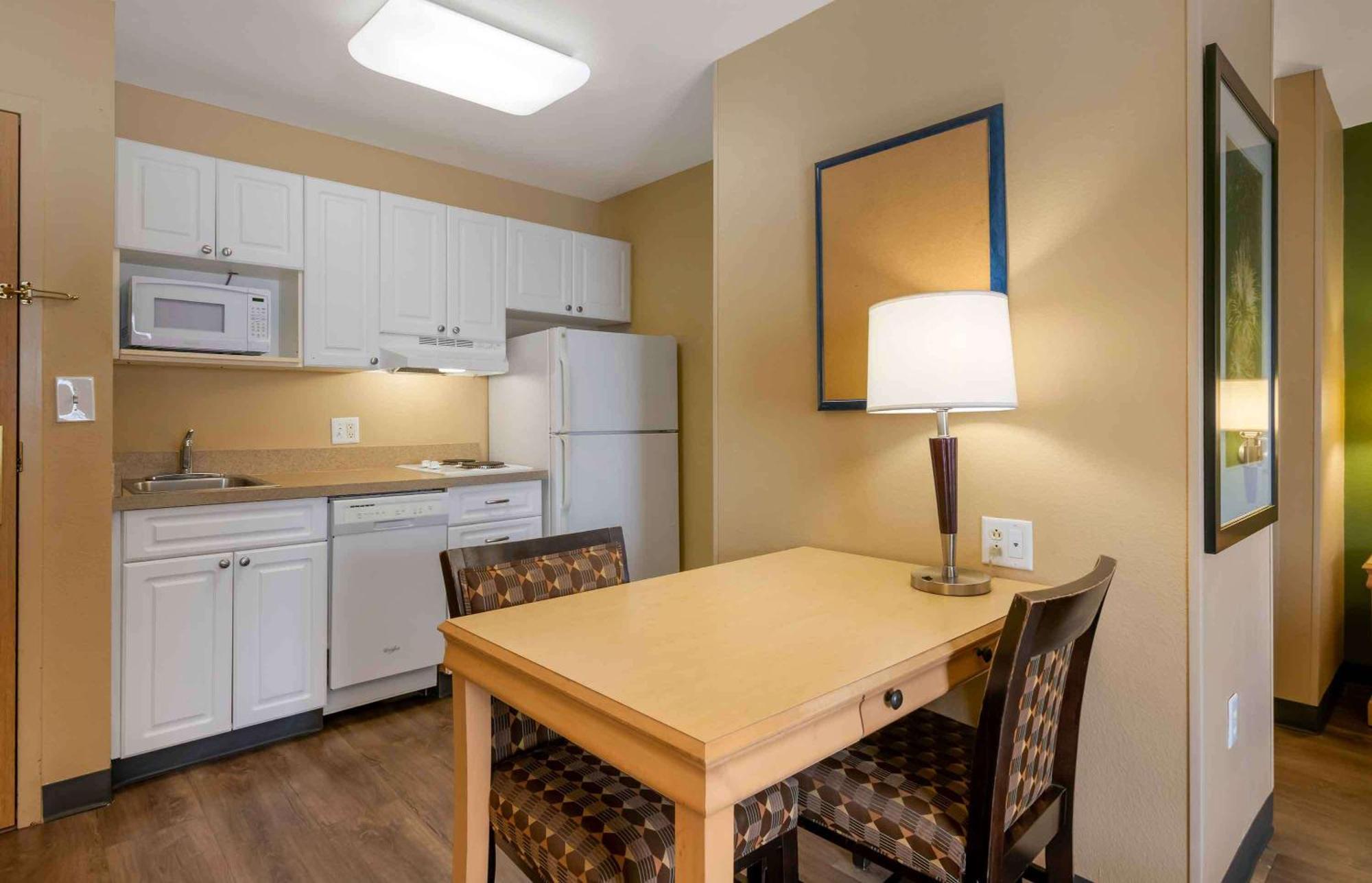 Extended Stay America Suites - Orlando - Convention Center - Universal Blvd Williamsburg Eksteriør billede