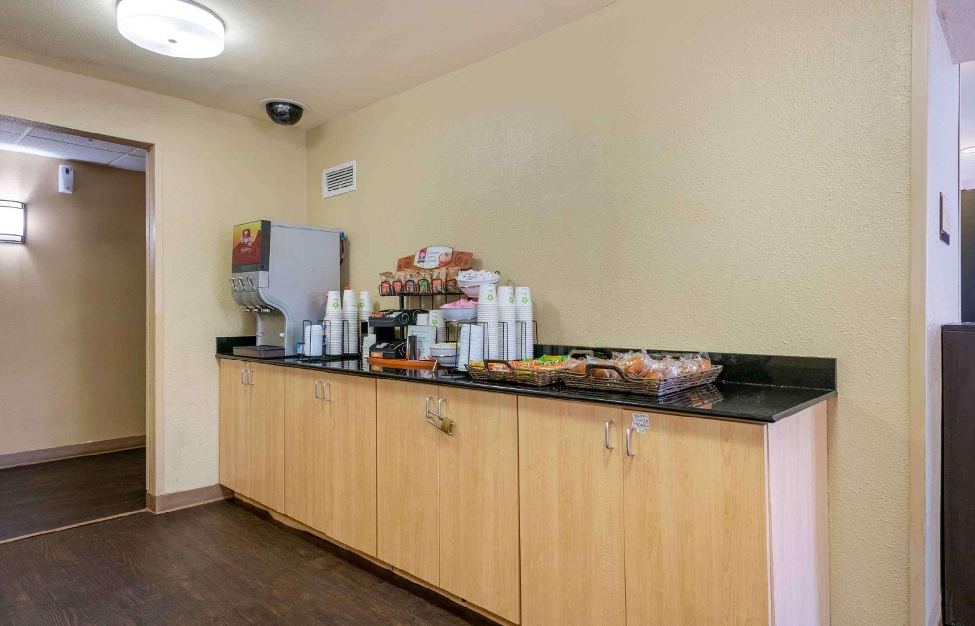 Extended Stay America Suites - Orlando - Convention Center - Universal Blvd Williamsburg Eksteriør billede